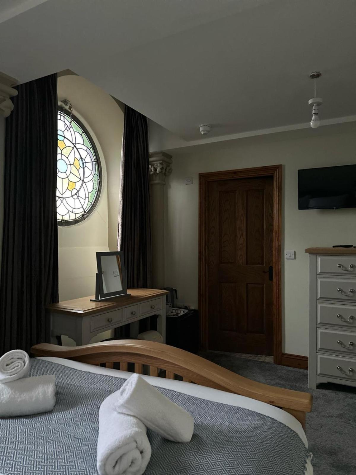 St Nicholas Boutique Hotel ชรูว์สเบอรี ภายนอก รูปภาพ
