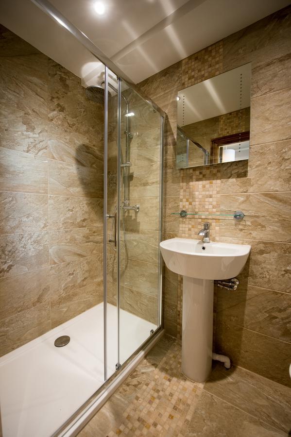 St Nicholas Boutique Hotel ชรูว์สเบอรี ภายนอก รูปภาพ