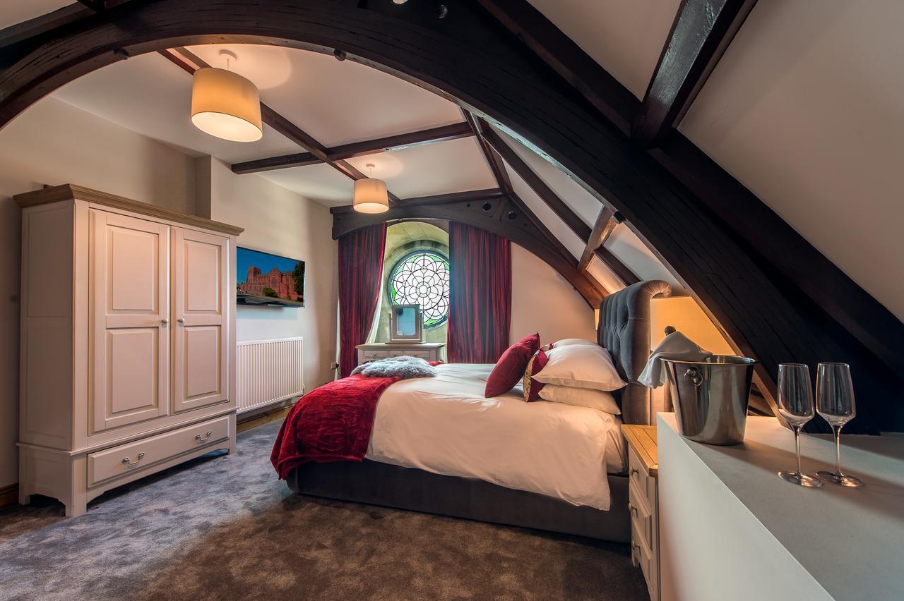St Nicholas Boutique Hotel ชรูว์สเบอรี ภายนอก รูปภาพ